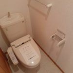 シャワー付トイレ(内装)