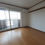 (居間) (居間)