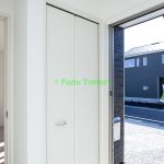 (玄関)