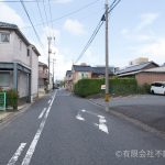 入口前道路