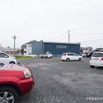 砕石舗装の駐車場です。(外観)