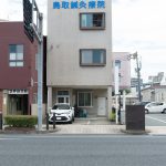 敷地内に駐車スペースが2台あります。(外観)