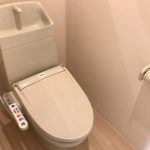 シャワー付きトイレ(内装)