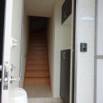 (玄関)