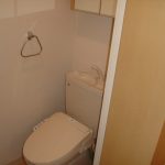 シャワー付トイレ(内装) シャワー付トイレ(内装)