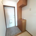 (玄関) (玄関)